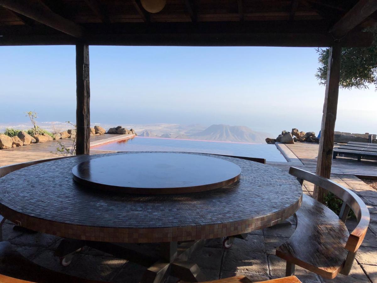 Historic Canarian House, Private Heated Infinity Pool, Bbq, Wifi + Panoramic Ocean Views أرونا المظهر الخارجي الصورة