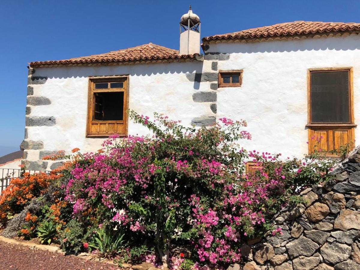 Historic Canarian House, Private Heated Infinity Pool, Bbq, Wifi + Panoramic Ocean Views أرونا المظهر الخارجي الصورة